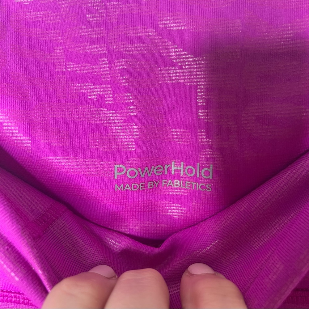FABLETICS Kick Butt Fiesta Define High-Waisted 7/8 Barbiecore Legging - Picture 8 of 15